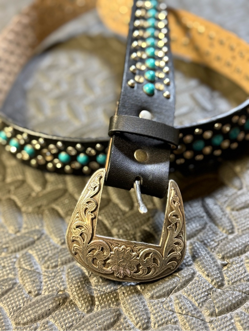 Vintage 1995 Western Leather Turquoise Rhinestone Studded Belt
